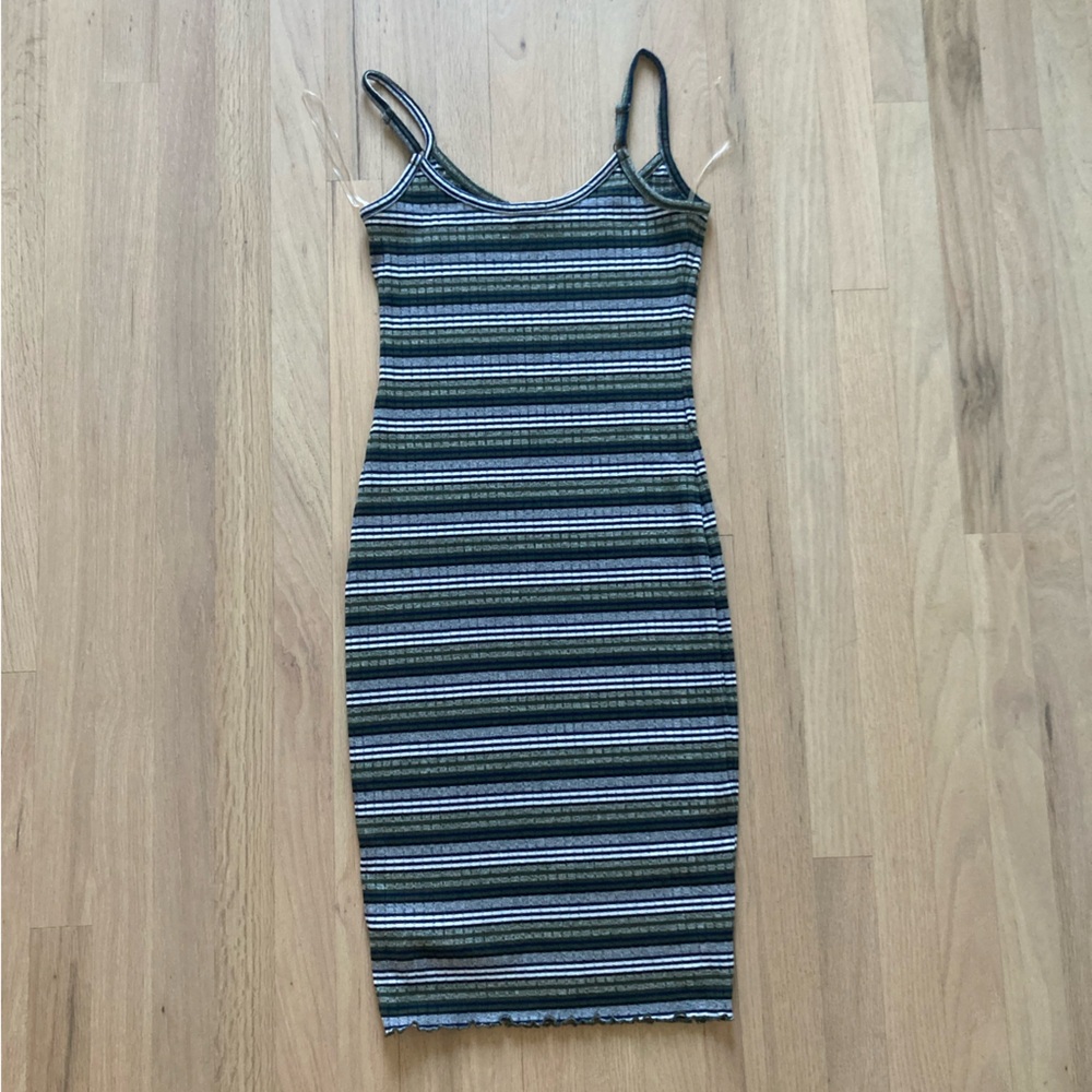 SOCIALITE Ribbed Striped Cami Midi Dress - Picture 4 of 10